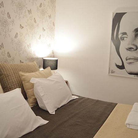 T2P Felix House Villa บีลาโนวาเดกายา ภายนอก รูปภาพ