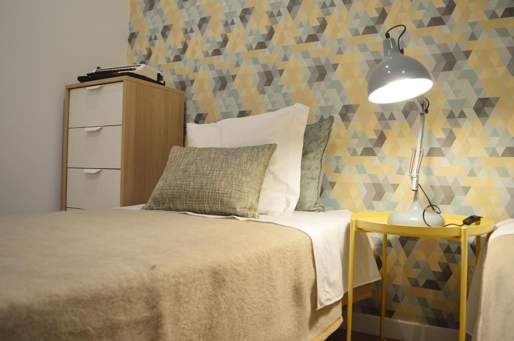T2P Felix House Villa บีลาโนวาเดกายา ภายนอก รูปภาพ